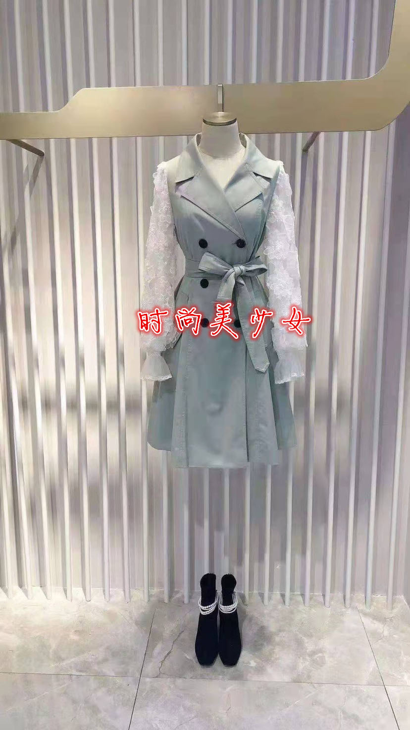 绣花泡泡袖豆绿风衣外套女