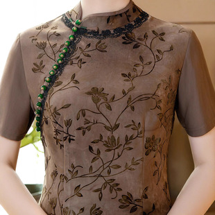 2026新款植绒咖啡色旗袍改良长款日常宴席气质修身显瘦宴会连衣裙