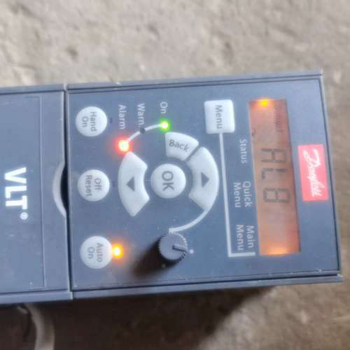 二手拆机处理3个8成新的Danfoss丹佛斯变频器FC051