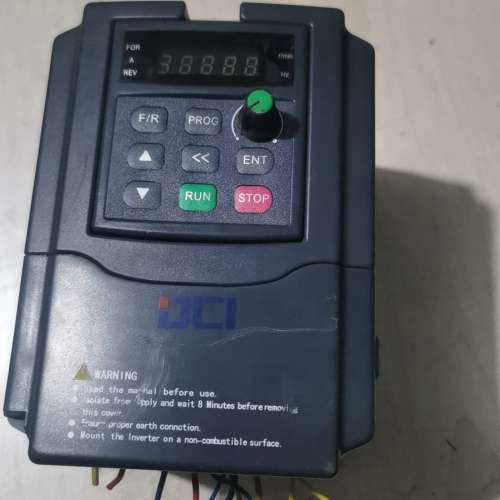 久川变频器 2.2KW 220V JC02R2A2 L-V1