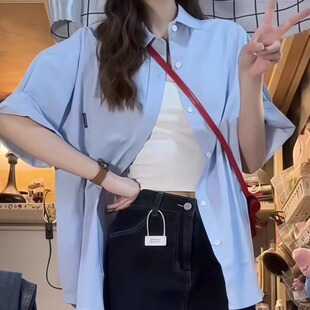 蓝色慵懒风短袖衬衫女款2025夏季新款宽松小众百搭设计感chic上衣