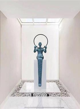 酒店大堂大型人物落地摆件售楼样板房橱窗抽象艺术雕塑玻璃钢摆件