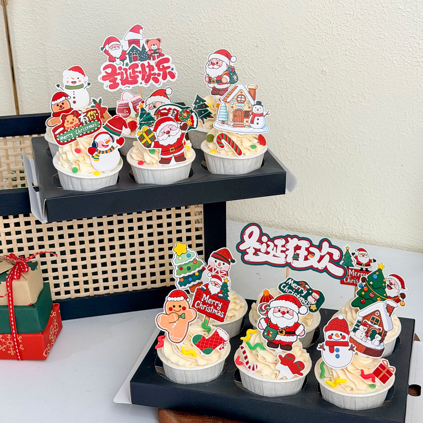 2025圣诞节纸杯蛋糕装饰插件圣诞狂欢圣诞快乐插旗插牌甜品台装扮