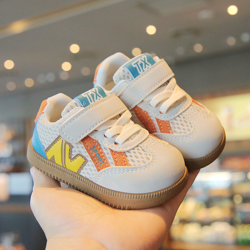 宝宝鞋子春秋2026新款软底德训鞋男童女孩防滑板鞋运动鞋1-6岁3