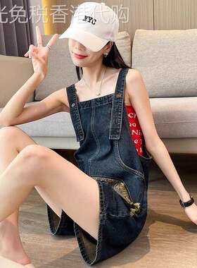 美式复古牛仔背带短裤女夏薄款2026新款显瘦设计感小众工装阔腿裤