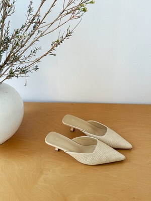 裕达春夏女尖头高防滑包头半拖