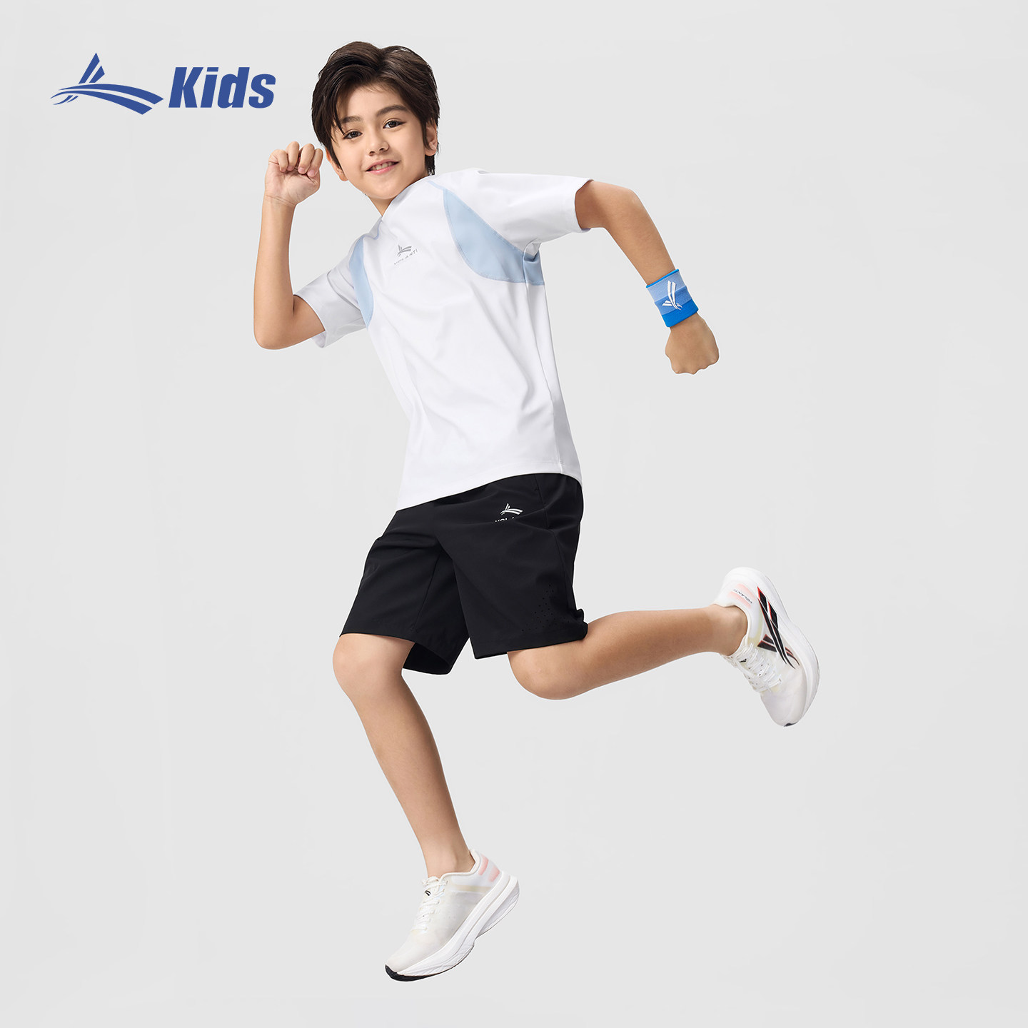沃兰迪KidsDry-FIT速干运动短裤图片