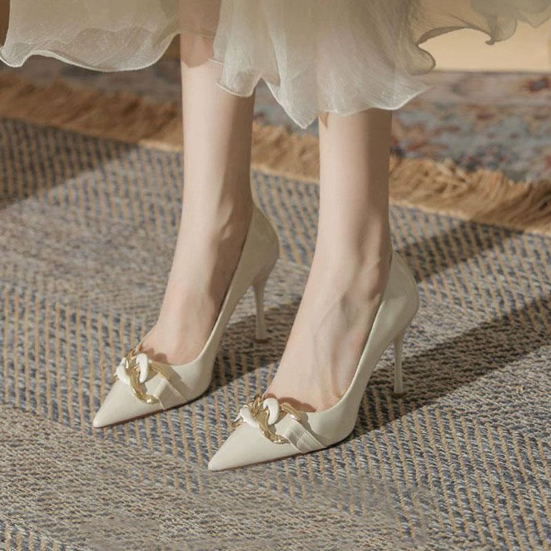 闺蜜强烈推荐，裸色漆皮晚风温柔高跟鞋女细跟气质名媛尖头包鞋潮