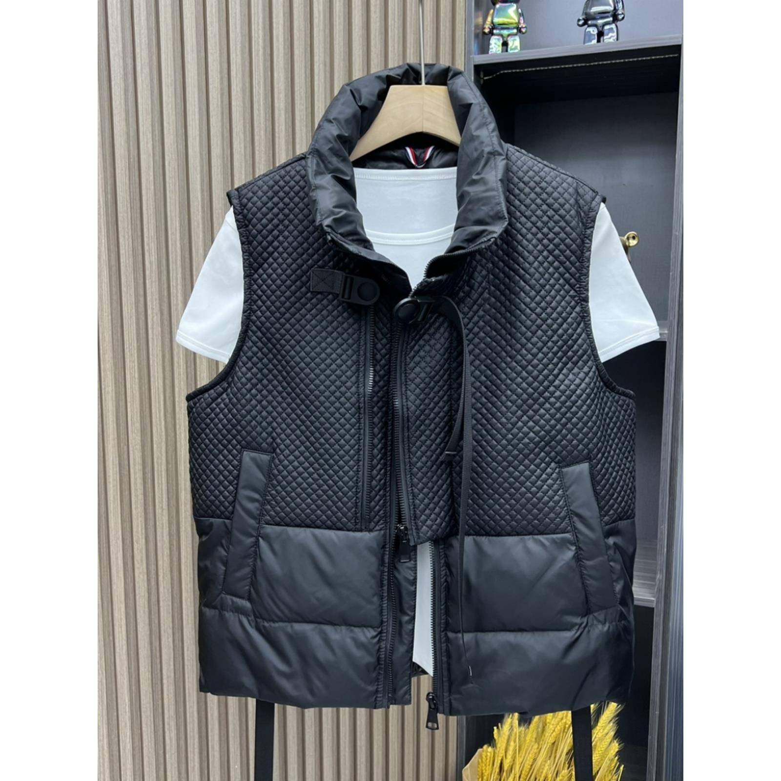 代购秋冬新款加厚羽绒马甲网红同款工装免洗坎肩潮牌保暖马夹