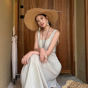 爱姐ELSISSI度假风u型领连衣裙女夏新款显瘦宽松亚麻高级感长裙子