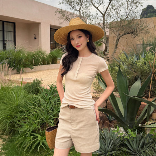 爱姐ELSISSI圆领排扣简约百搭打底t恤女夏新款休闲风修身短袖上衣