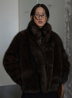 UNITY  MODE 皮毛一体短款翻领环保皮草外套女冬季251389