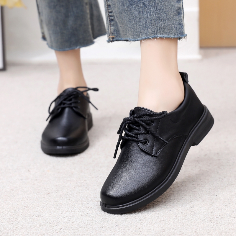 春秋正装工作皮鞋黑色系带圆头平底单鞋女防滑软底舒适通勤妈妈鞋