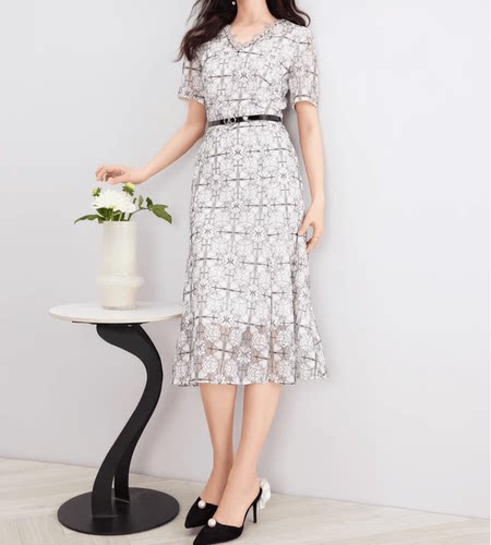 珂家同款音影儿蕾丝收腰连衣裙