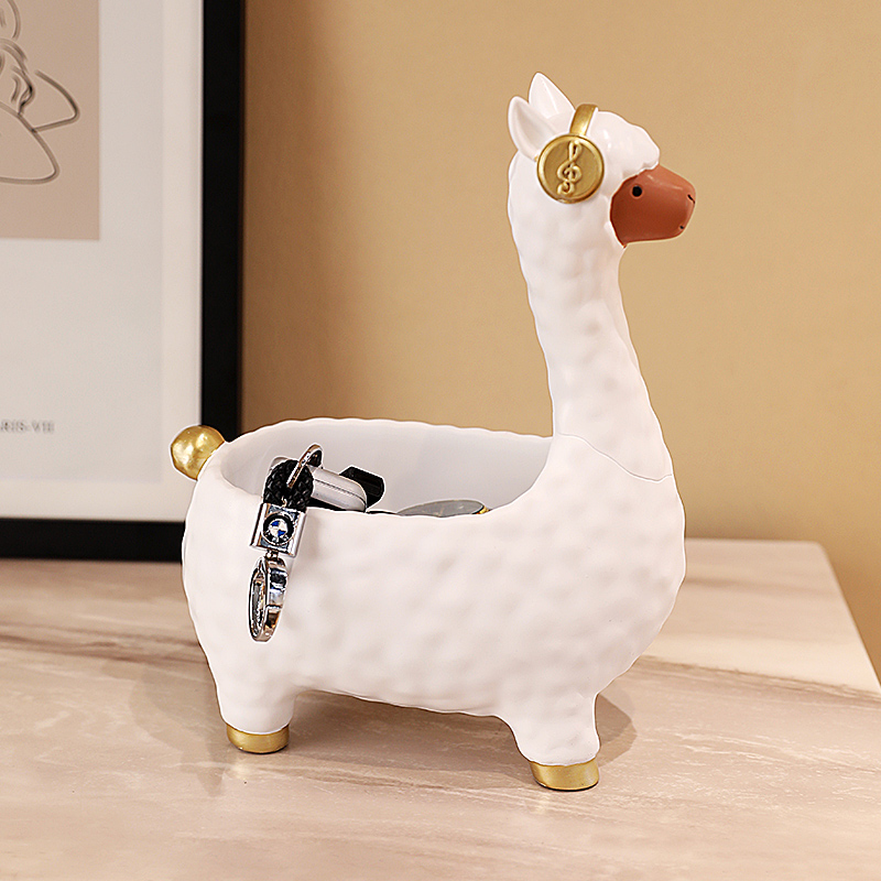 千堂彩桌面收纳容量较大