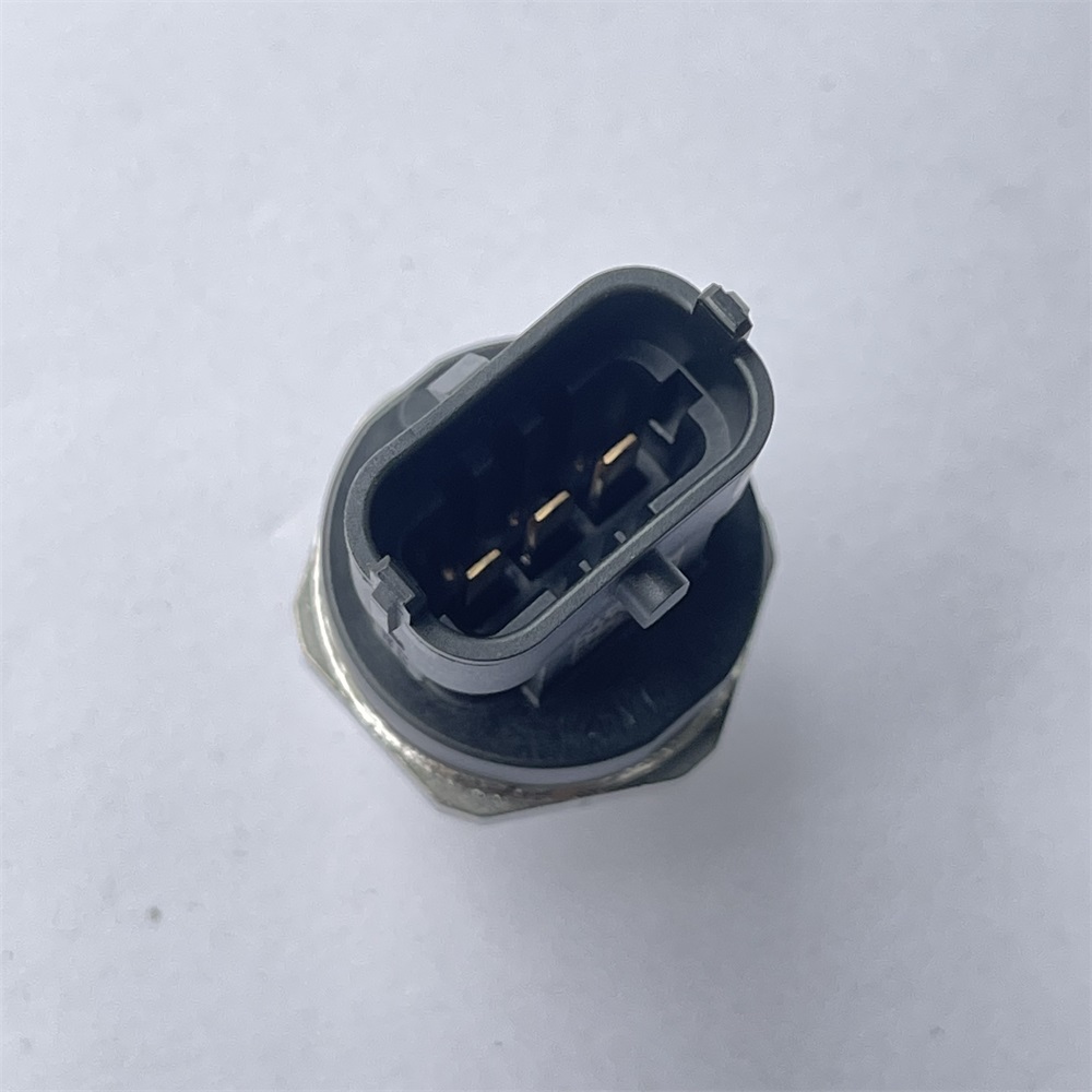 玉柴发动机高压共轨轨压传感器