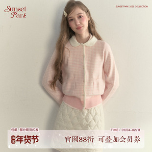 SunsetPark日落公园 小粉格温柔少女娃娃领针织长袖毛衣上衣秋冬