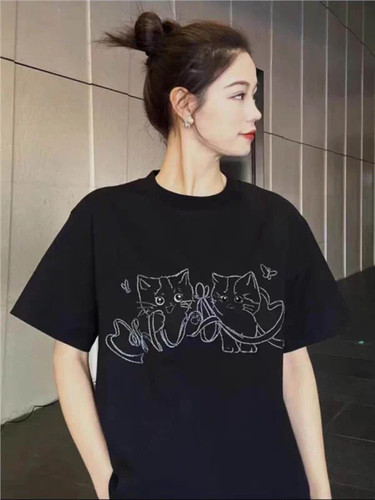 阿玛家官网女装2026夏季新款正品宽松印花钉珠圆领短袖T恤530088