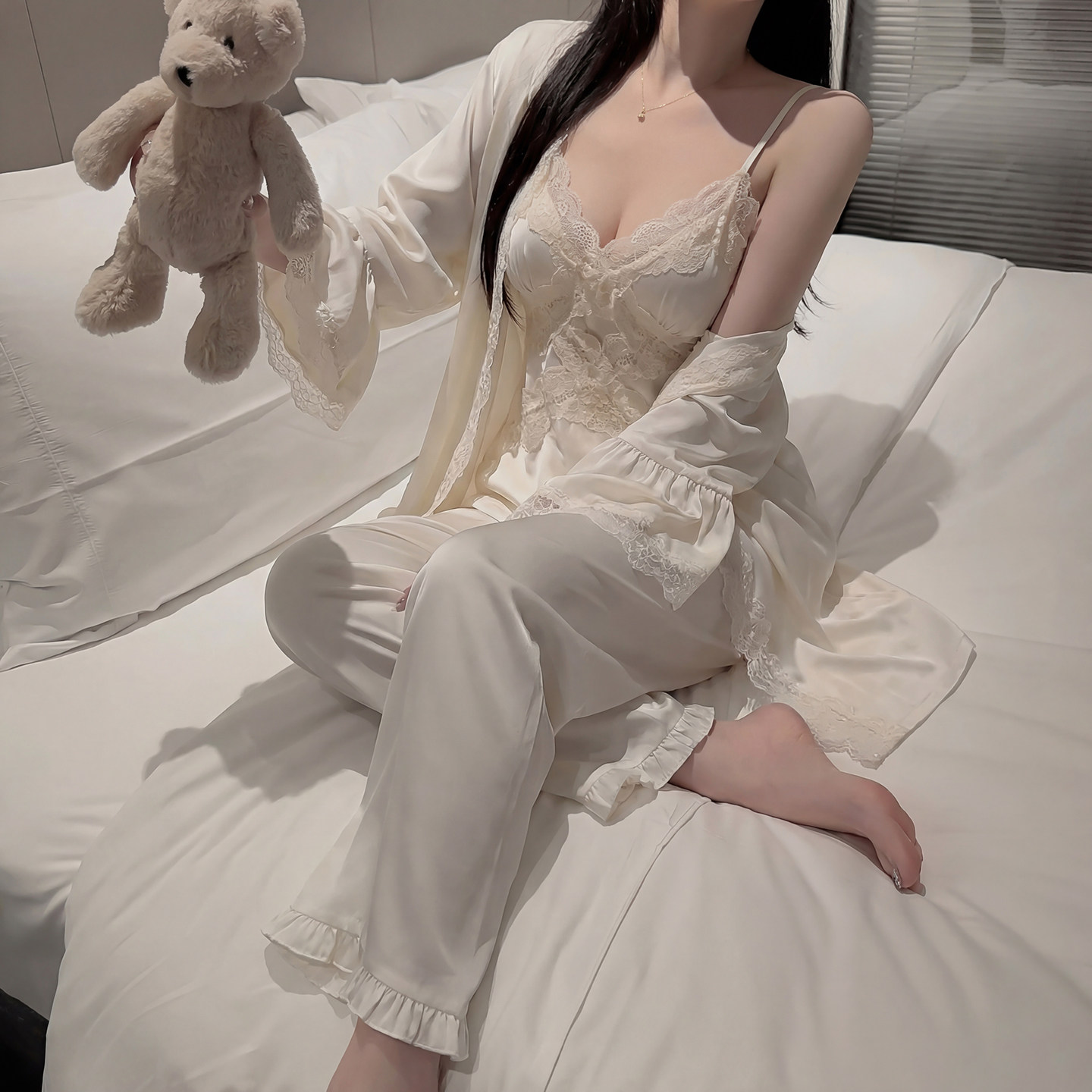 蕾丝带胸垫睡衣女夏温柔吊带长裤
