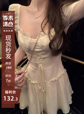 JustQin【小玲兰清欢】夏季新款泡泡袖方领显瘦纯欲短裙连衣裙女