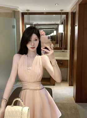 JustQin【温柔涟漪】2025新气质高级感连衣裙女收腰吊带挂脖短裙