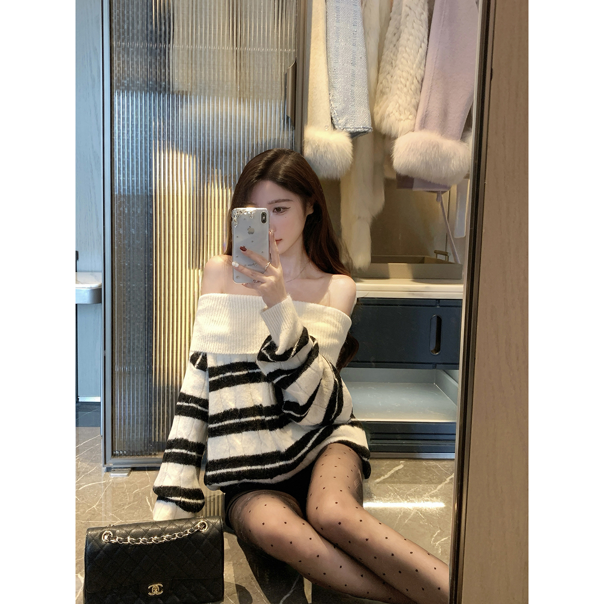 JustQin【半糖摩卡】2025秋冬新款一字肩针织衫上衣条纹毛衣女