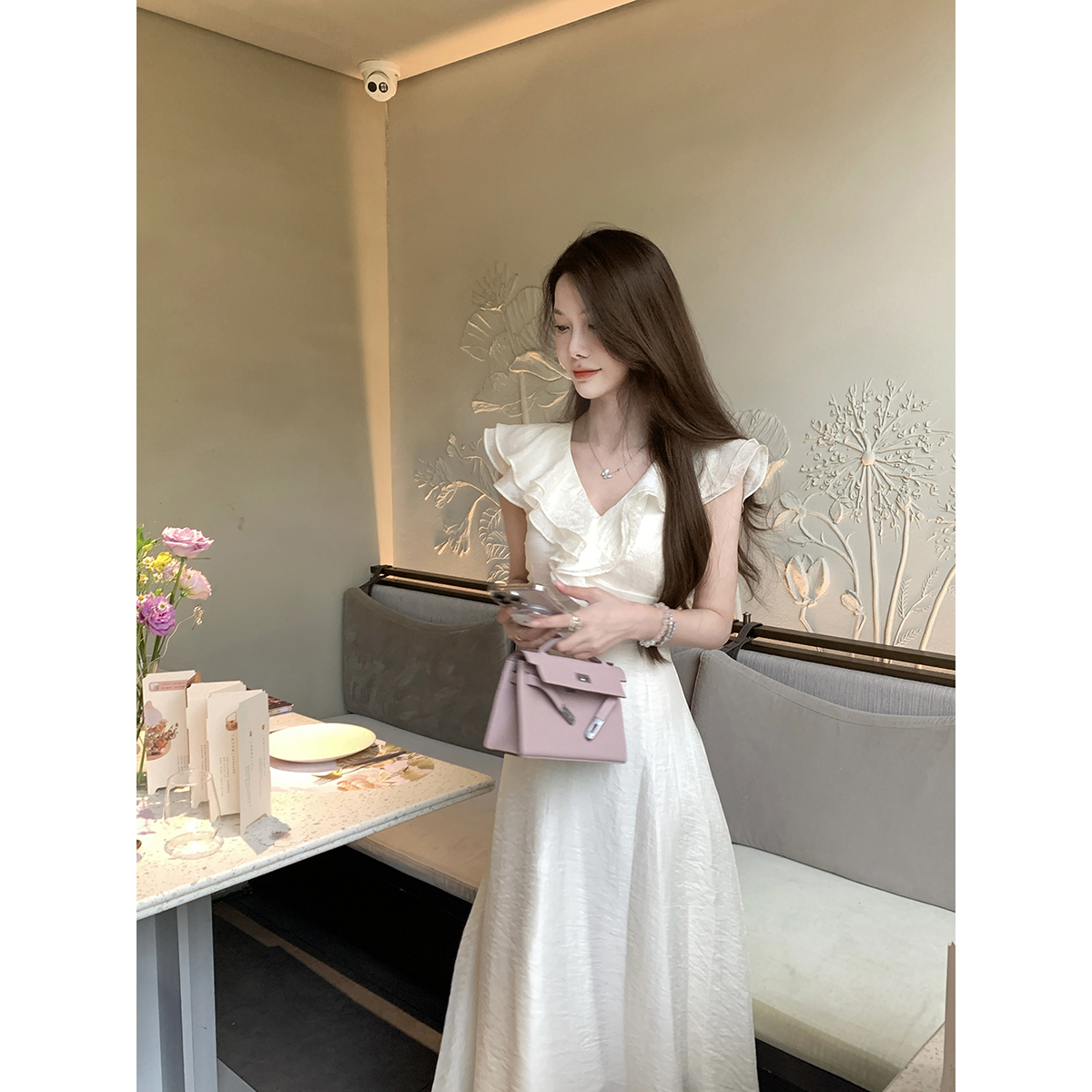 JustQin【纱织星语】2025新款夏装V领收腰长裙荷叶边白色连衣裙女