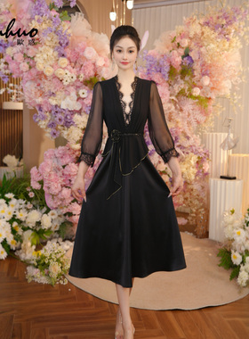 气场强大轻奢连衣裙女2025夏季黑色蕾丝轻奢花朵裙子OHDRI07082