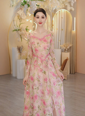 2025年春季新款女粉色显白碎花连衣裙法式方领度假长裙OHDRI01048