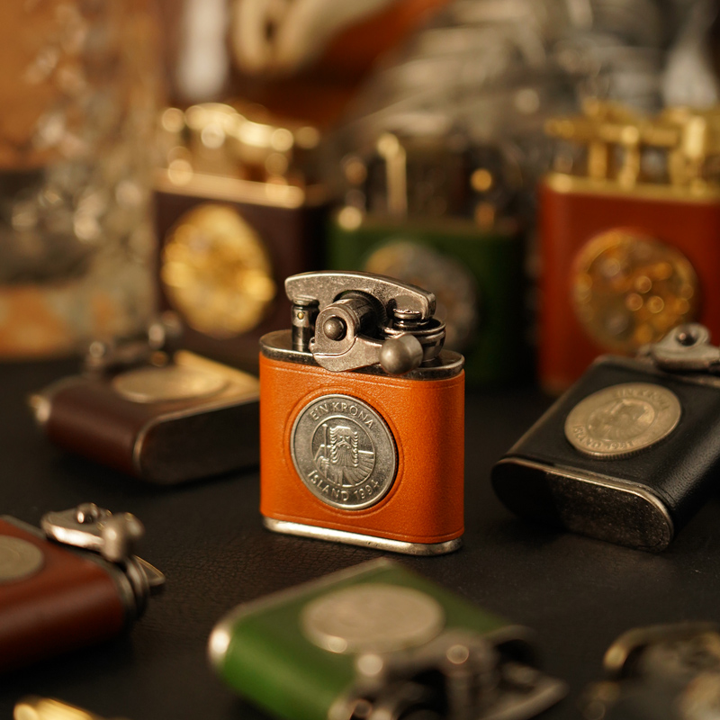 VANITY FAIR煤油打火机 老式复古镶币牛皮火机个性定制男礼物|ruв категории ZIPPO/швейцарский армейский нож/очки, бренд зажигалки и аксессуары, другие, керосин зажигалки - от Buy2taobao.com для оказания профессиональной услуги покупки агента Taobao