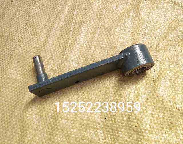 久保田688收割机配件 688脱粒张g紧臂改装 改装张紧臂方便安装