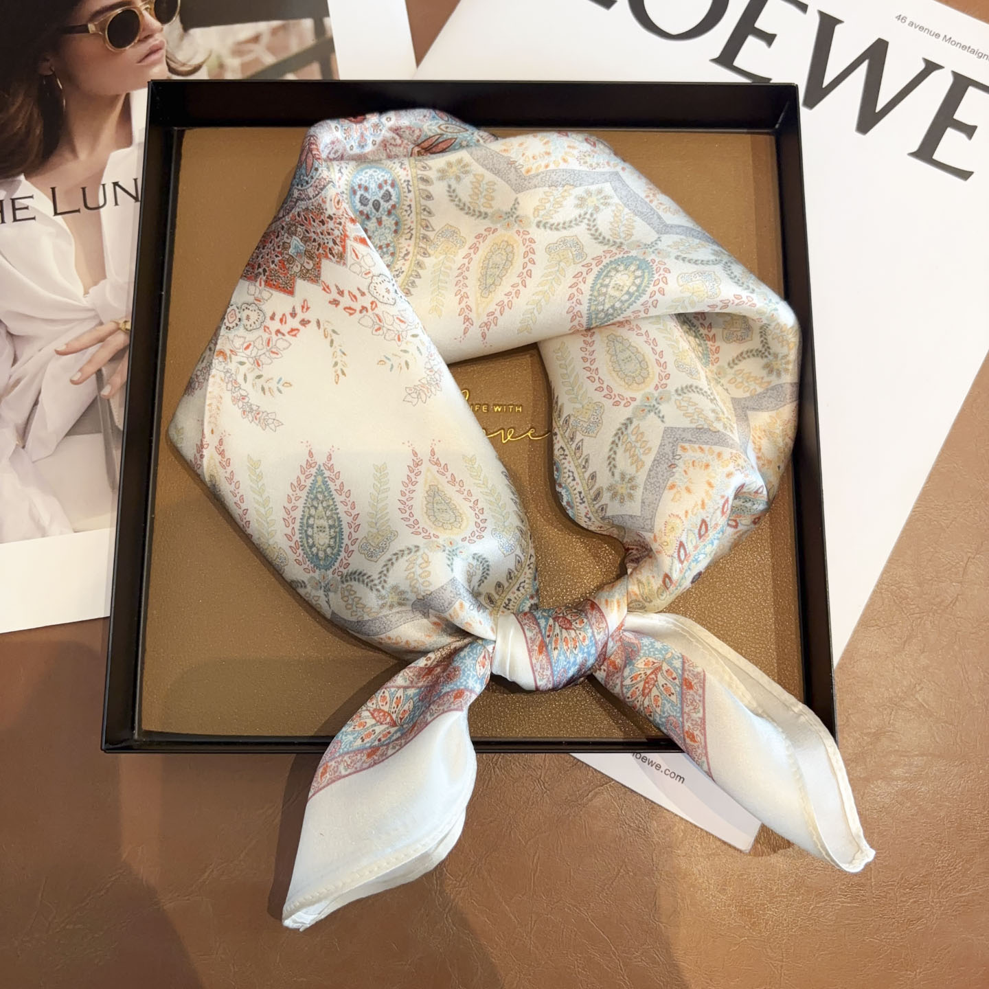 真丝丝巾小方巾百搭100%桑蚕丝丝巾春夏薄款韩国小领巾装饰配裙子