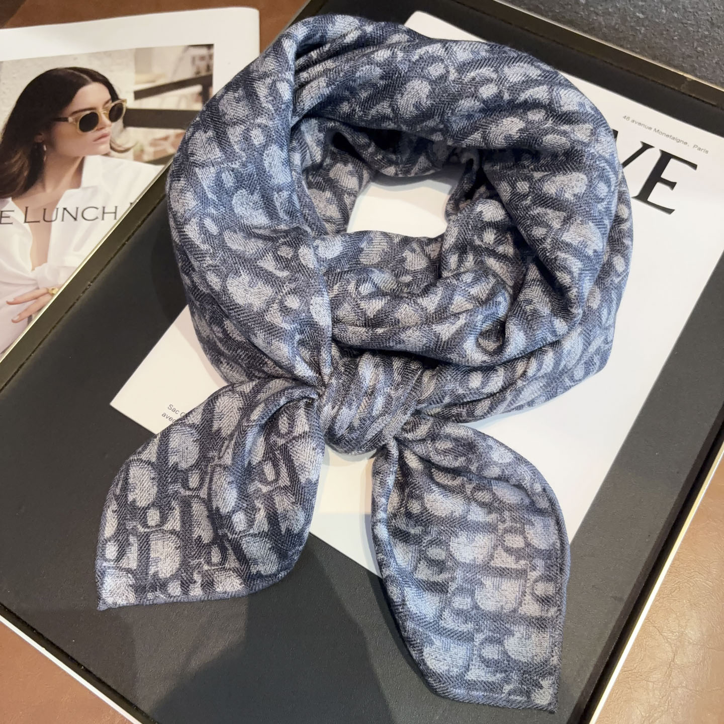 新款真丝羊毛复古字母大方巾女春夏薄款时尚百搭丝毛领巾披肩围巾