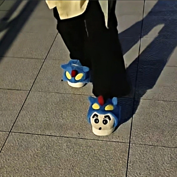 蜡笔小新变身拖鞋男款棉拖鞋变脸秋冬季居家保暖呆萌毛绒棉拖女生