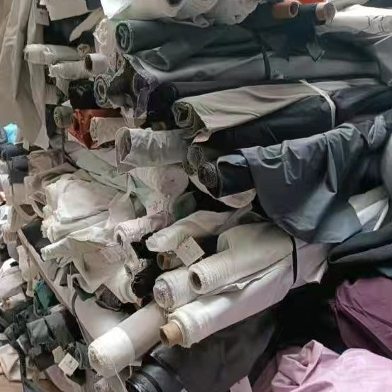 三合一羽绒布料冬季羽绒服挡风被专用布料防水防晒pu皮革三合面料