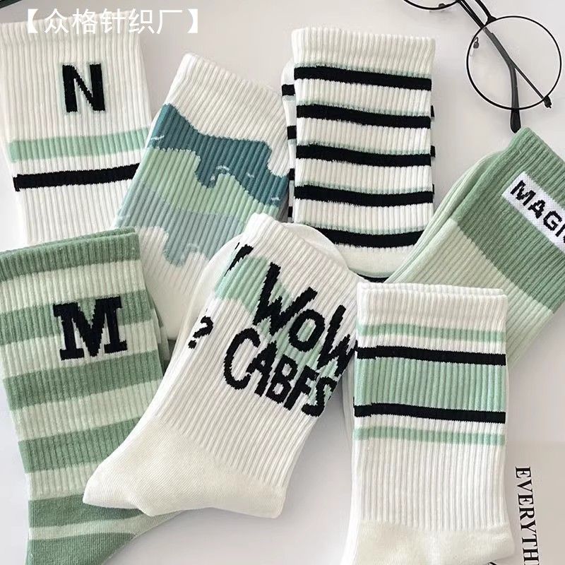 袜子女中筒ins潮百搭高颜值森系炸街秋季新款学生运动长筒袜子