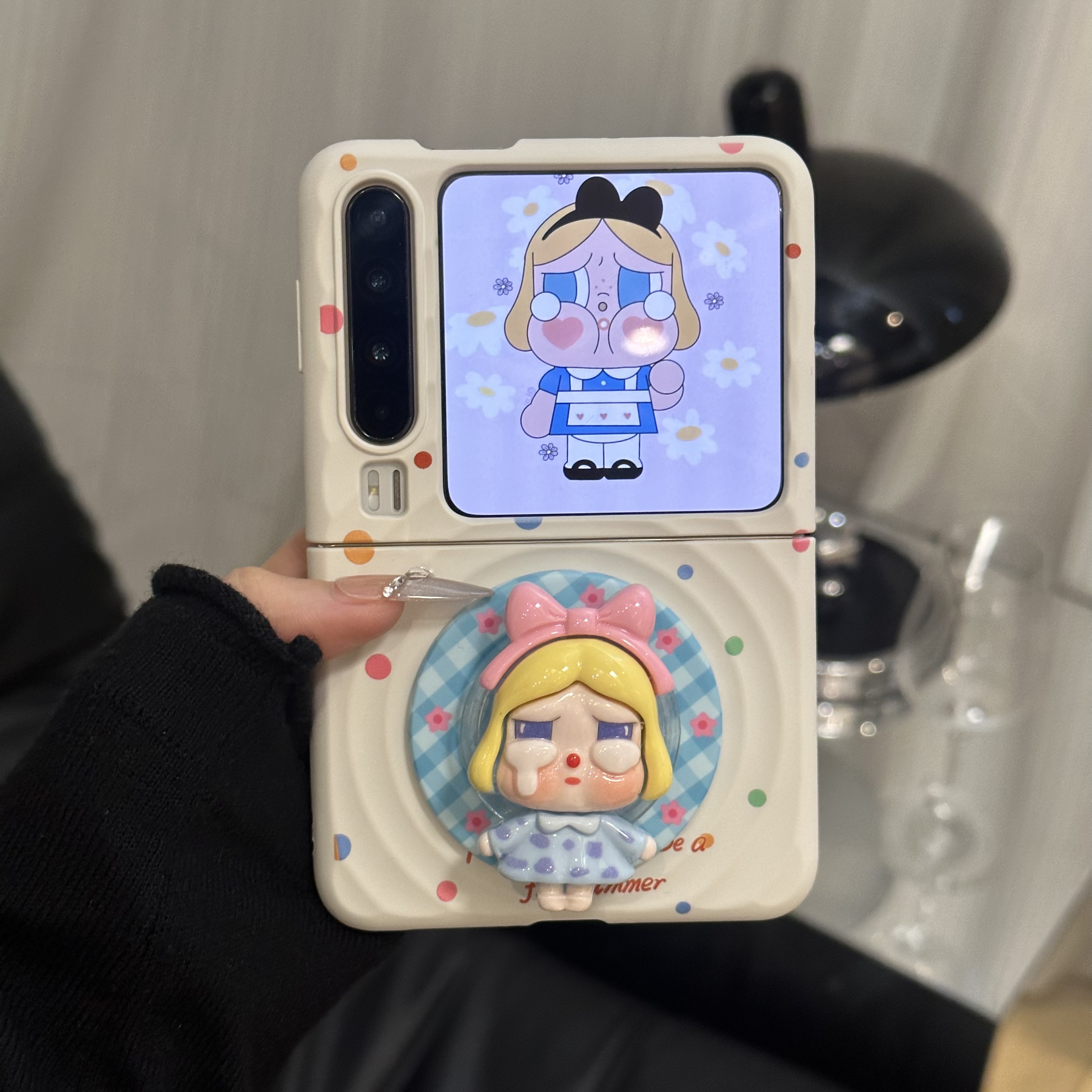 卡通可爱女孩磁吸支架手机壳