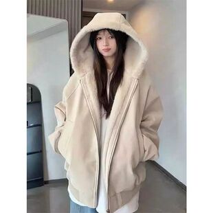 美式连帽座山雕皮衣服女冬季2025新款加厚保暖羊羔毛绒棉外套