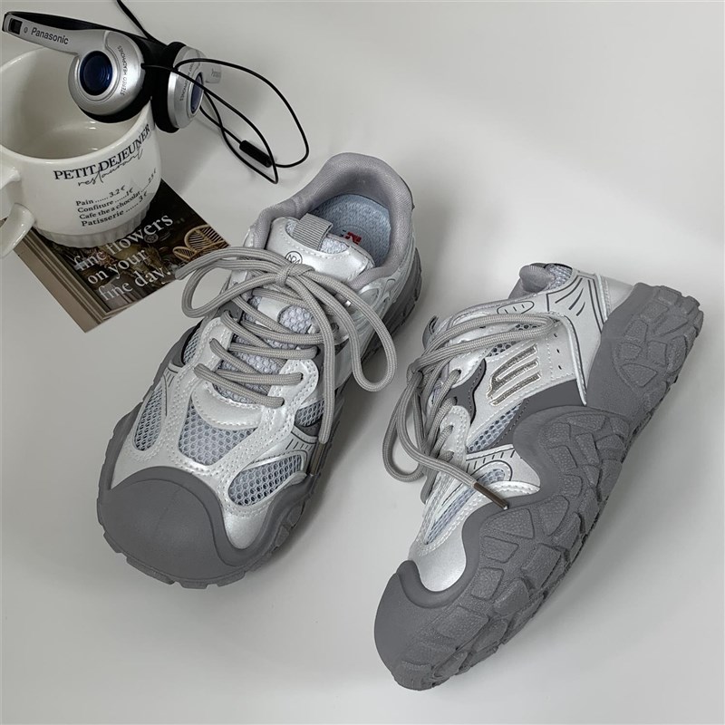 小猫梨梨韩国小众圆头休闲鞋厚底网面运动鞋2024夏季轻便跑步鞋女