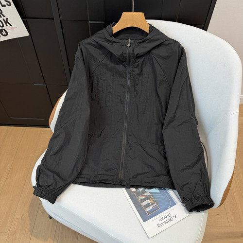 2026春夏款双面穿连帽三道杠拼条防晒外套女休闲百搭上衣显瘦柔软