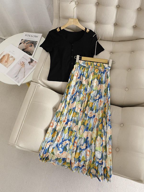 彩+设计感修身露肩圆领正肩短袖T恤松紧腰碎花褶皱半身裙两件套女,女装/女士精品,时尚套装,淘宝优惠券,粉丝福利购,淘宝优惠卷
