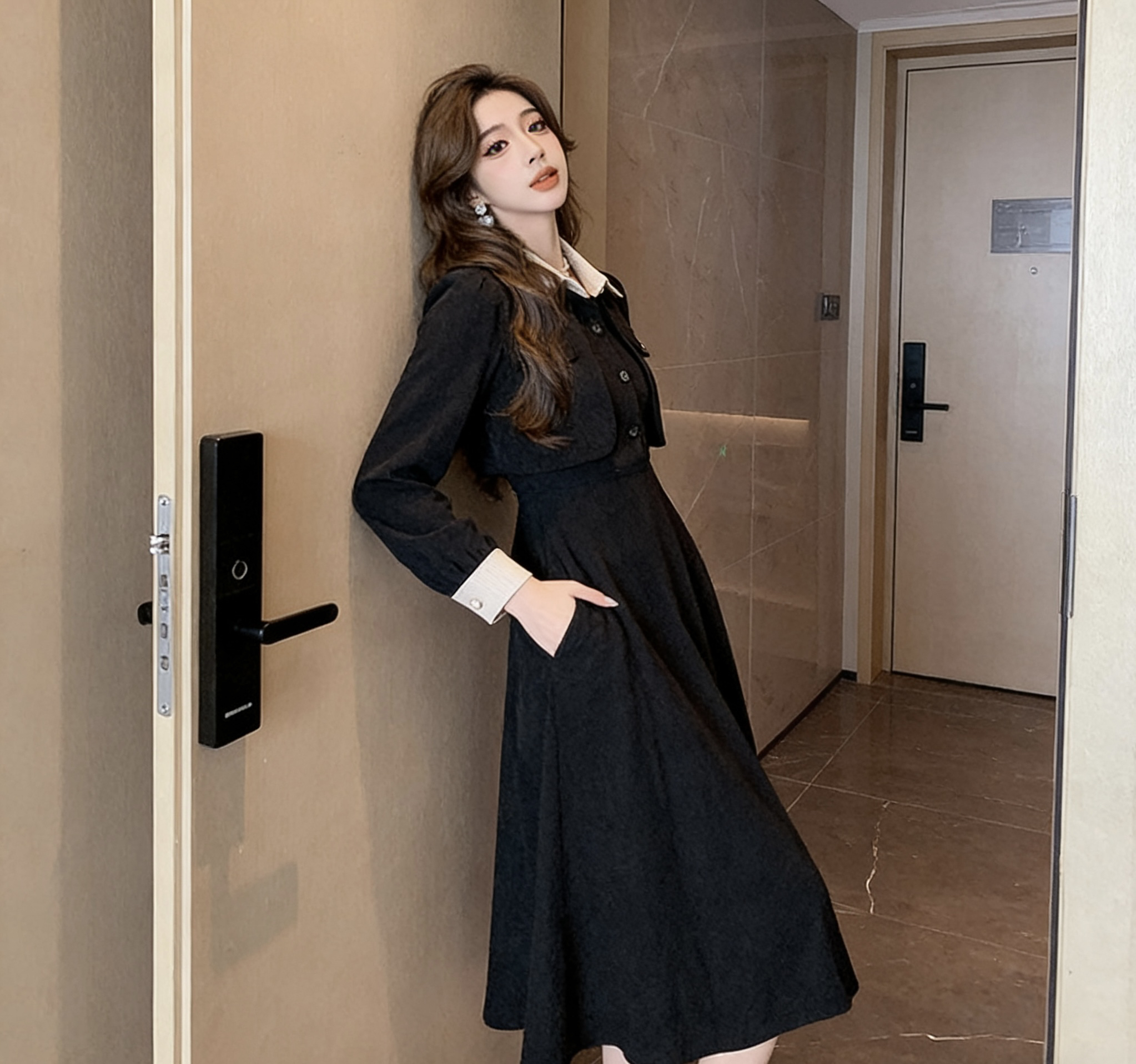 2025年赫本风时尚女装裙子春装新款女法式黑色韩剧穿搭假两件套装