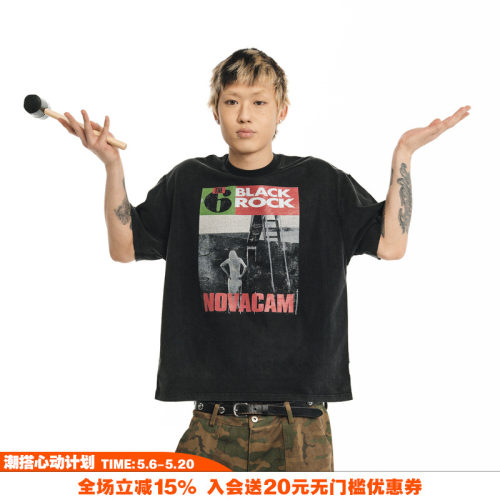 NOVACAM摇滚印花反缝线短袖
