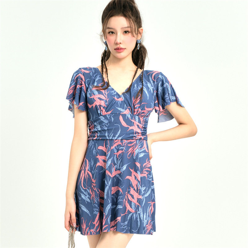 妈妈泳衣女遮肚显瘦保守连体中老年泡温泉2024年夏新款打码游泳装