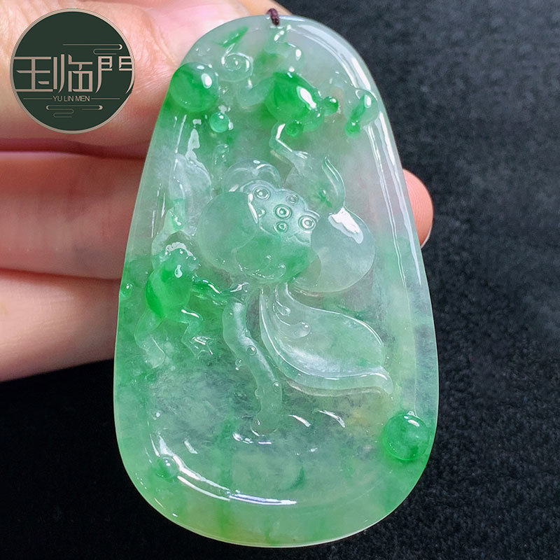 玉临门缅甸老坑天然a货翡翠玉石雕刻高冰种飘绿荷塘月色翡翠吊坠
