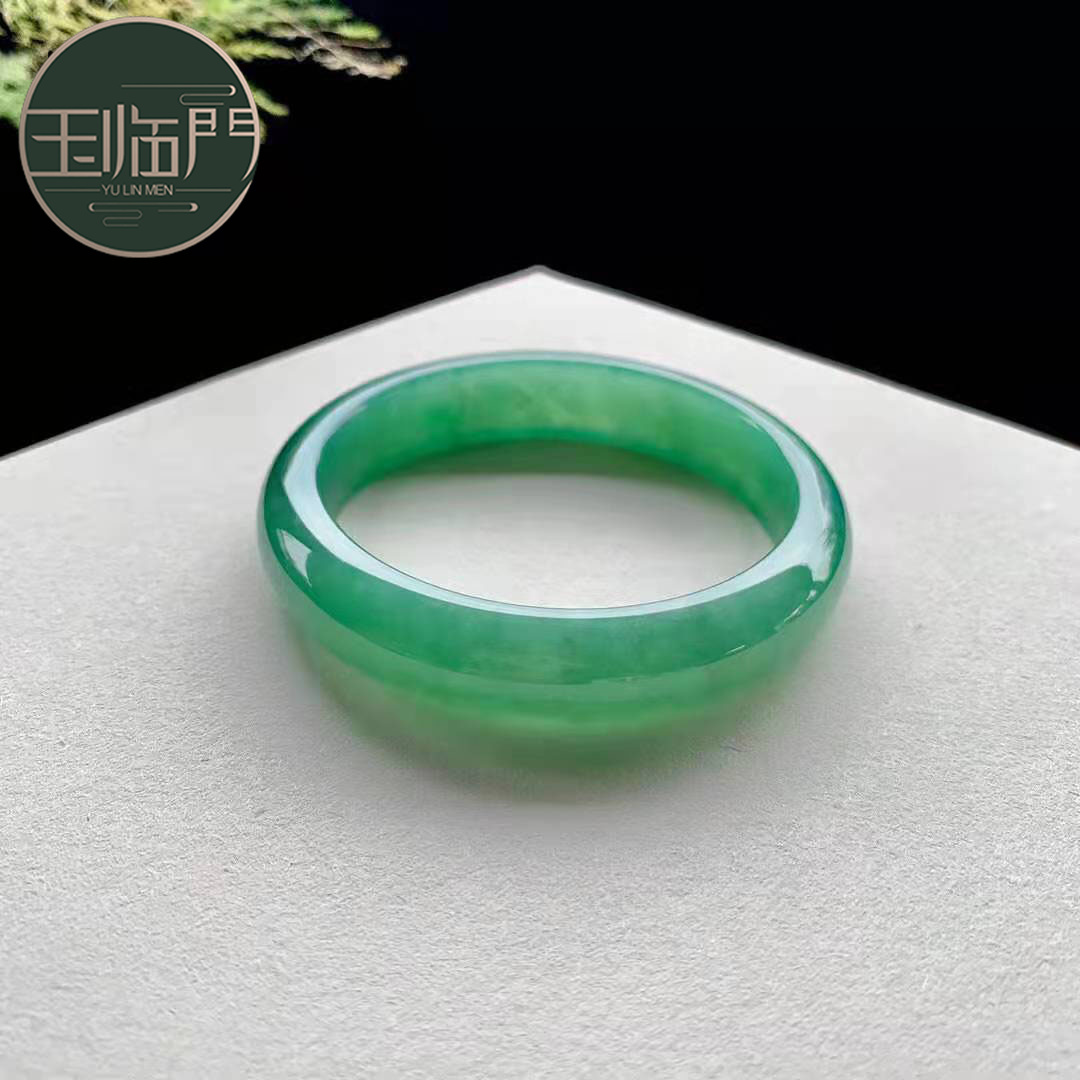 玉临门缅甸a货天然翡翠圈口63 冰种满绿正圈翡翠手镯
