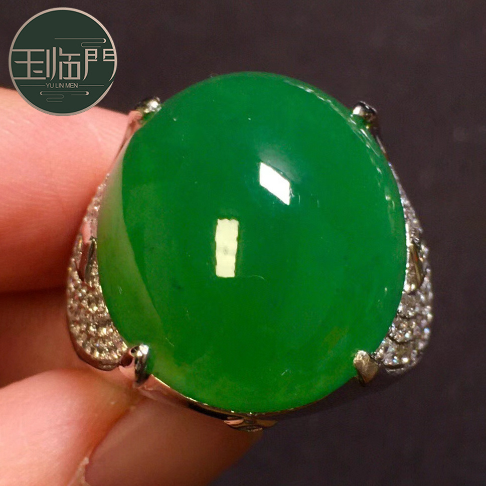玉临门冰种阳绿翡翠蛋面戒指男 18k金镶嵌伴钻高端大气纯正带证