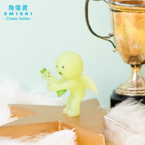 日本网红SMISKI夜光公仔潮玩盲盒