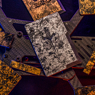 剑标联名款 纯银箔锻造碳纤维碳银刀卡 士气章魔术贴