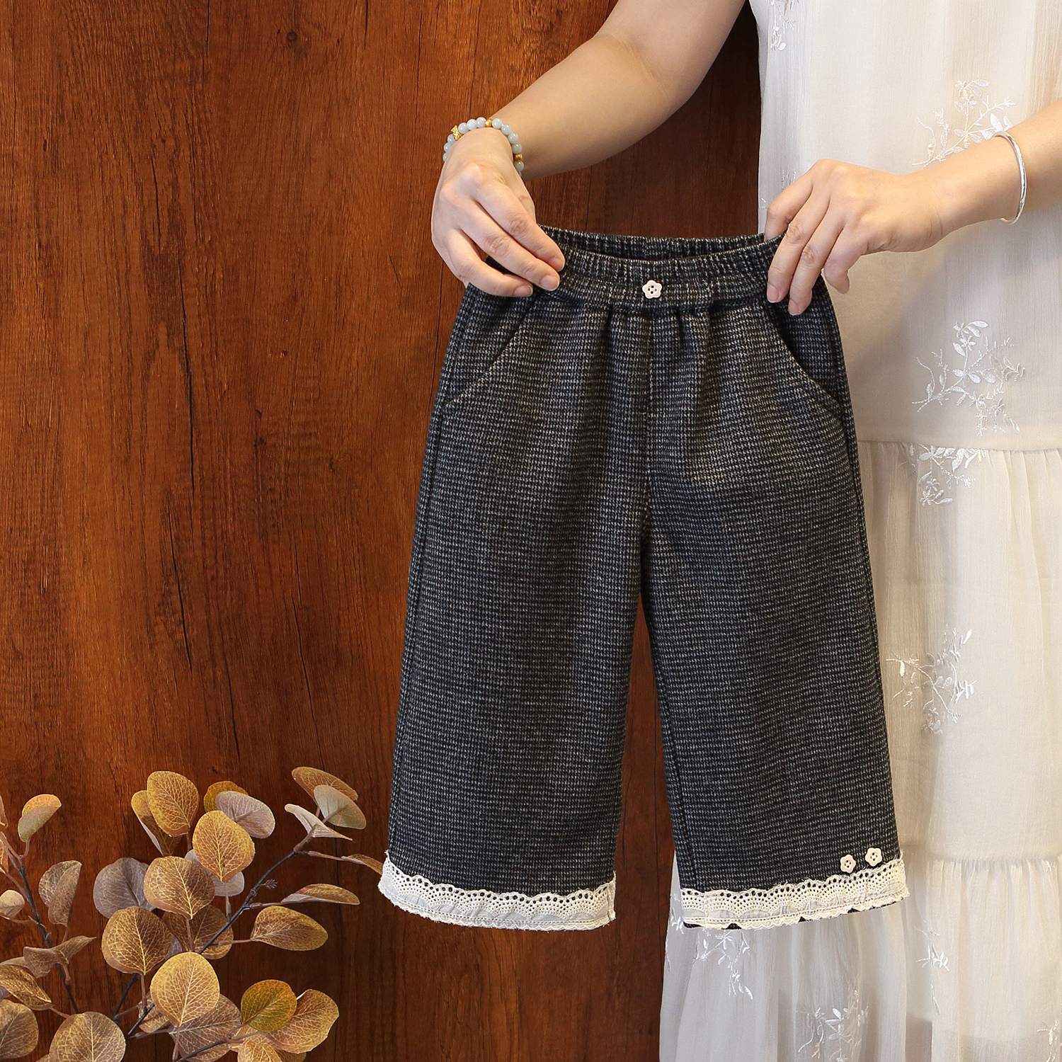 女童加绒裤子2025秋冬装新款宝宝加厚格子休闲裤儿童一体绒直筒裤